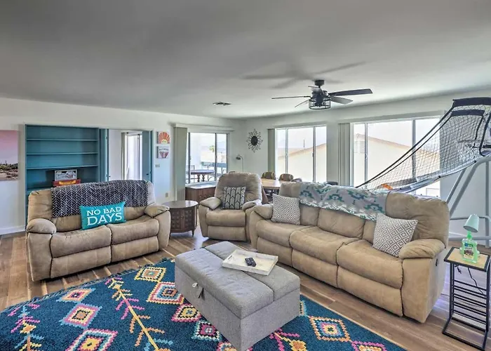 Lakeview- Pool & Spa-pet Friendly- Boat Parking Holiday home *
